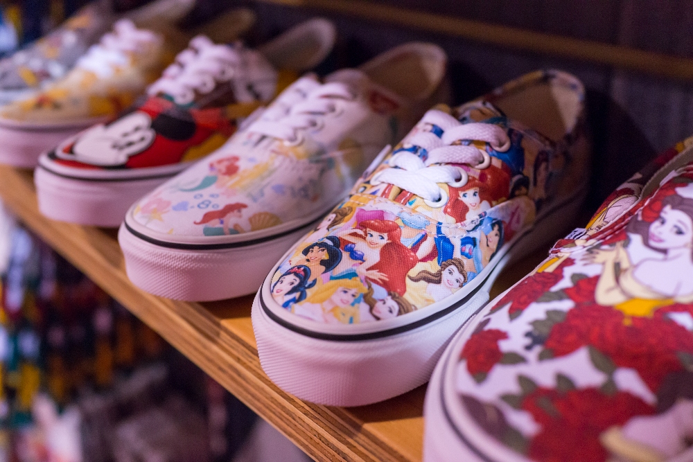 Disney princess outlet vans adults